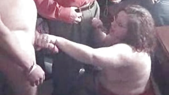 Anal milf Dana Dearmond mengambil setiap inci dalam pantatnya